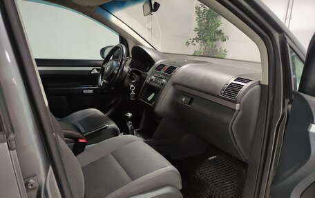 Volkswagen Touran III, 2010 год, 720 000 рублей, 9 фотография