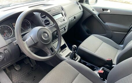 Volkswagen Tiguan I, 2011 год, 949 000 рублей, 11 фотография