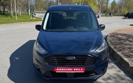 Ford Tourneo Connect II рестайлинг, 2021 год, 2 500 000 рублей, 2 фотография