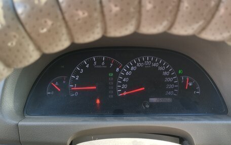 Toyota Camry V40, 2004 год, 800 000 рублей, 2 фотография