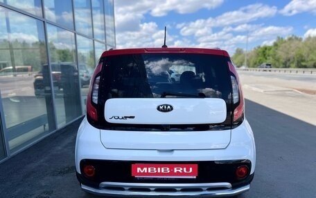 KIA Soul II рестайлинг, 2017 год, 1 290 000 рублей, 6 фотография