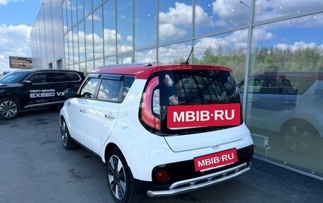 KIA Soul II рестайлинг, 2017 год, 1 290 000 рублей, 7 фотография