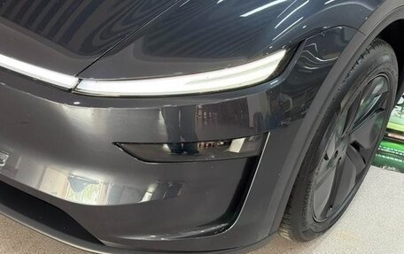 Tesla Model Y I, 2025 год, 5 800 000 рублей, 4 фотография