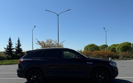 Volkswagen Touareg III, 2019 год, 5 820 000 рублей, 4 фотография