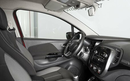 Renault Kaptur I рестайлинг, 2021 год, 1 631 000 рублей, 4 фотография