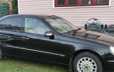 Mercedes-Benz E-Класс, 2004 год, 1 450 000 рублей, 5 фотография