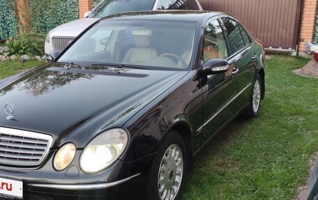 Mercedes-Benz E-Класс, 2004 год, 1 450 000 рублей, 3 фотография