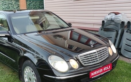 Mercedes-Benz E-Класс, 2004 год, 1 450 000 рублей, 4 фотография