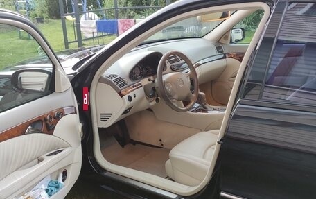 Mercedes-Benz E-Класс, 2004 год, 1 450 000 рублей, 9 фотография
