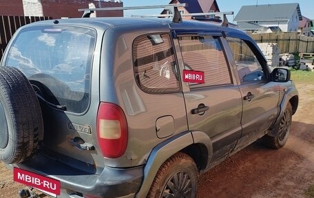 Chevrolet Niva I рестайлинг, 2004 год, 205 000 рублей, 3 фотография