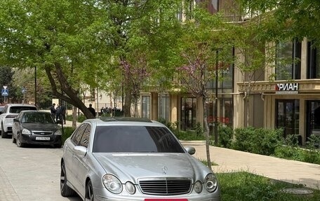 Mercedes-Benz E-Класс, 2005 год, 1 050 000 рублей, 3 фотография
