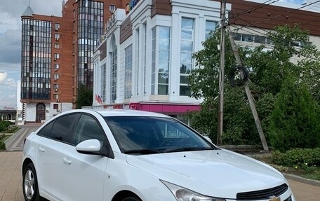 Chevrolet Cruze II, 2013 год, 820 000 рублей, 2 фотография