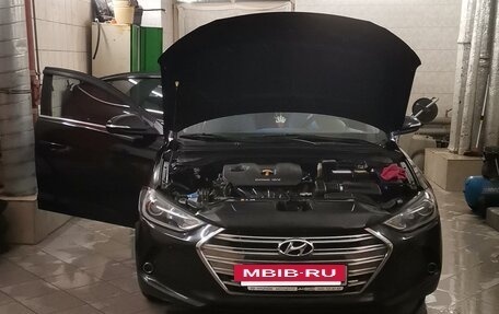 Hyundai Elantra VI рестайлинг, 2016 год, 1 650 000 рублей, 2 фотография