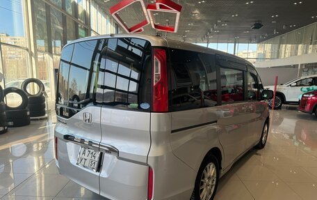 Honda Stepwgn IV, 2016 год, 1 720 000 рублей, 5 фотография