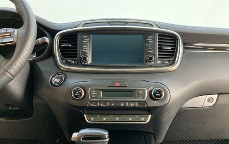 KIA Sorento III Prime рестайлинг, 2018 год, 3 250 000 рублей, 12 фотография