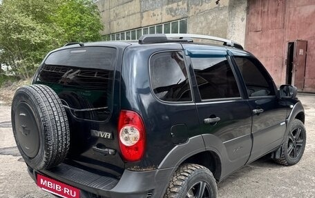 Chevrolet Niva I рестайлинг, 2011 год, 390 000 рублей, 3 фотография