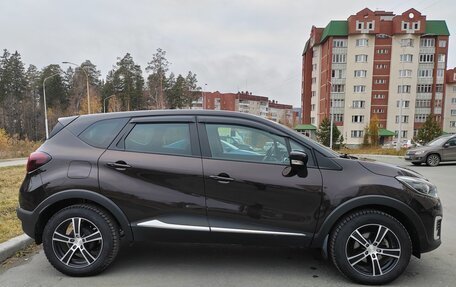 Renault Kaptur I рестайлинг, 2017 год, 1 390 000 рублей, 7 фотография