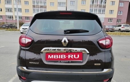 Renault Kaptur I рестайлинг, 2017 год, 1 390 000 рублей, 4 фотография