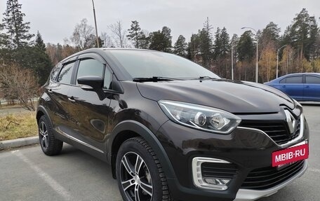 Renault Kaptur I рестайлинг, 2017 год, 1 390 000 рублей, 8 фотография