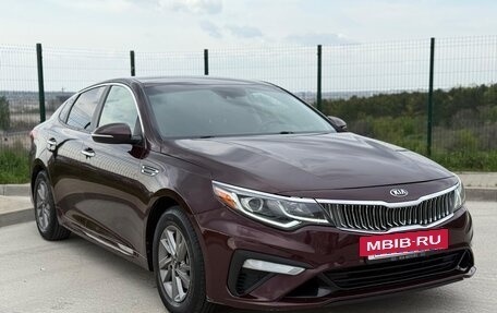 KIA Optima IV, 2019 год, 1 790 000 рублей, 2 фотография