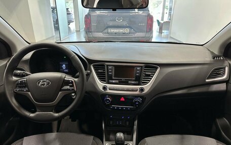 Hyundai Solaris II рестайлинг, 2017 год, 1 069 900 рублей, 6 фотография