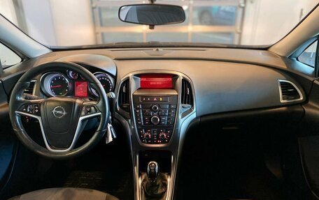 Opel Astra J, 2013 год, 950 000 рублей, 9 фотография