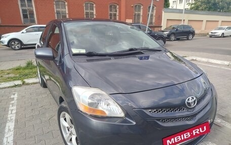 Toyota Yaris III рестайлинг, 2007 год, 690 000 рублей, 2 фотография
