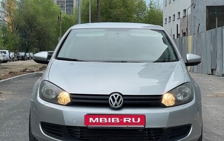 Volkswagen Golf VI, 2011 год, 889 000 рублей, 2 фотография