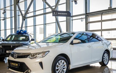 Toyota Camry, 2016 год, 1 998 000 рублей, 3 фотография