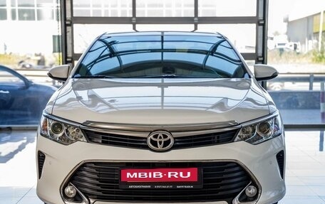 Toyota Camry, 2016 год, 1 998 000 рублей, 2 фотография