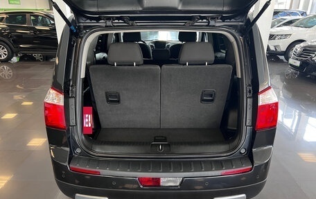 Chevrolet Orlando I, 2012 год, 1 295 000 рублей, 7 фотография