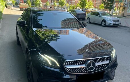 Mercedes-Benz E-Класс, 2018 год, 2 550 000 рублей, 4 фотография
