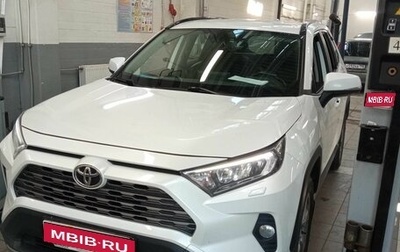 Toyota RAV4, 2020 год, 2 750 000 рублей, 1 фотография