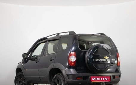 Chevrolet Niva I рестайлинг, 2017 год, 879 000 рублей, 3 фотография