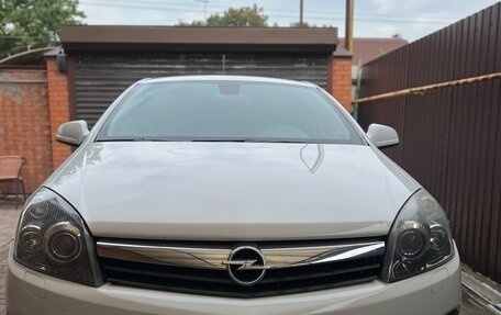 Opel Astra H, 2011 год, 650 000 рублей, 1 фотография