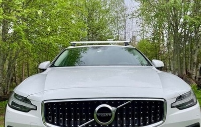 Volvo V60 Cross Country II, 2020 год, 2 925 000 рублей, 1 фотография