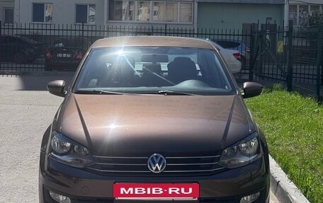 Volkswagen Polo VI (EU Market), 2016 год, 950 000 рублей, 2 фотография