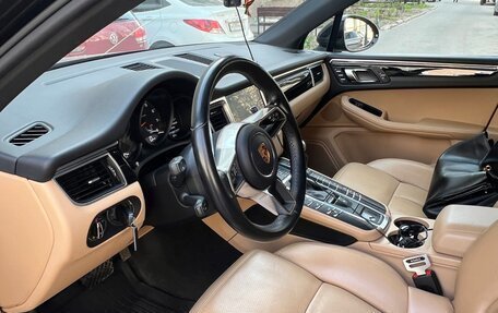 Porsche Macan I рестайлинг, 2016 год, 3 850 000 рублей, 4 фотография