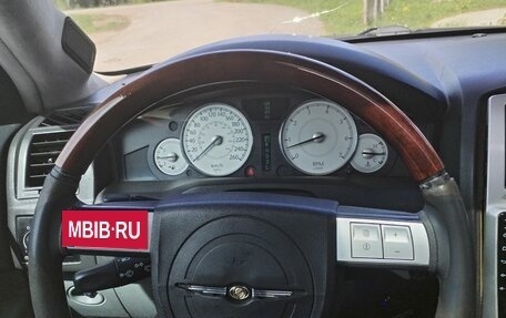 Chrysler 300C II, 2004 год, 930 000 рублей, 5 фотография