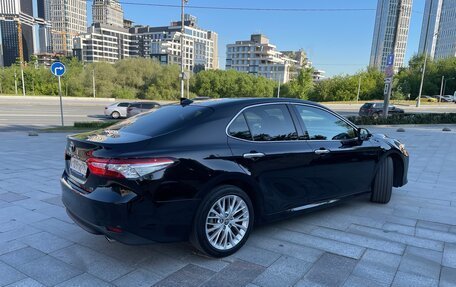Toyota Camry, 2020 год, 3 300 000 рублей, 4 фотография