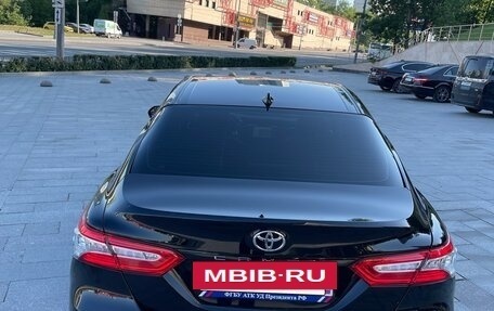 Toyota Camry, 2020 год, 3 300 000 рублей, 2 фотография