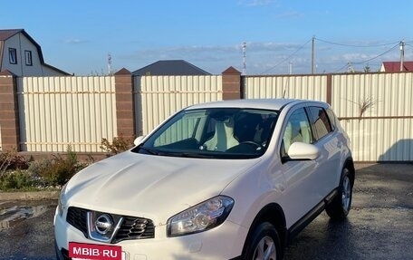 Nissan Qashqai, 2010 год, 790 000 рублей, 2 фотография