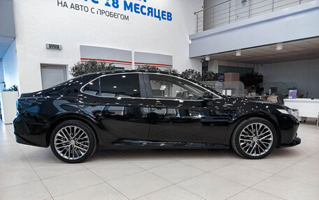 Toyota Camry, 2019 год, 2 556 000 рублей, 4 фотография