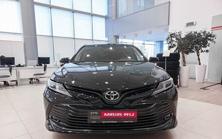 Toyota Camry, 2019 год, 2 556 000 рублей, 2 фотография