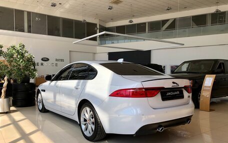 Jaguar XF II, 2017 год, 3 200 000 рублей, 2 фотография
