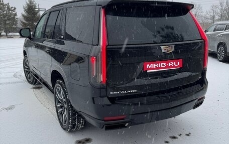 Cadillac Escalade V, 2022 год, 15 000 000 рублей, 4 фотография