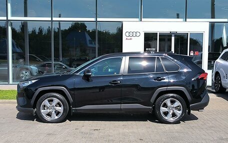 Toyota RAV4, 2019 год, 2 990 000 рублей, 8 фотография