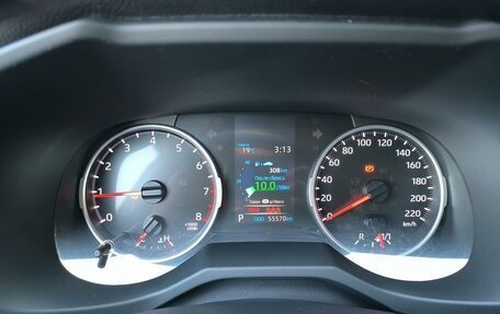 Toyota RAV4, 2019 год, 2 990 000 рублей, 14 фотография