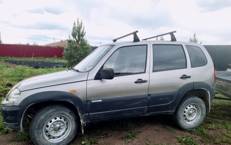 Chevrolet Niva I рестайлинг, 2011 год, 480 000 рублей, 7 фотография