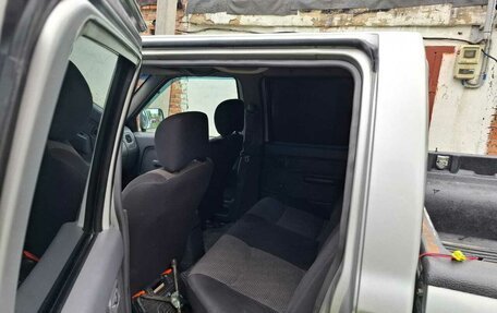 Nissan NP300, 2011 год, 1 100 000 рублей, 4 фотография